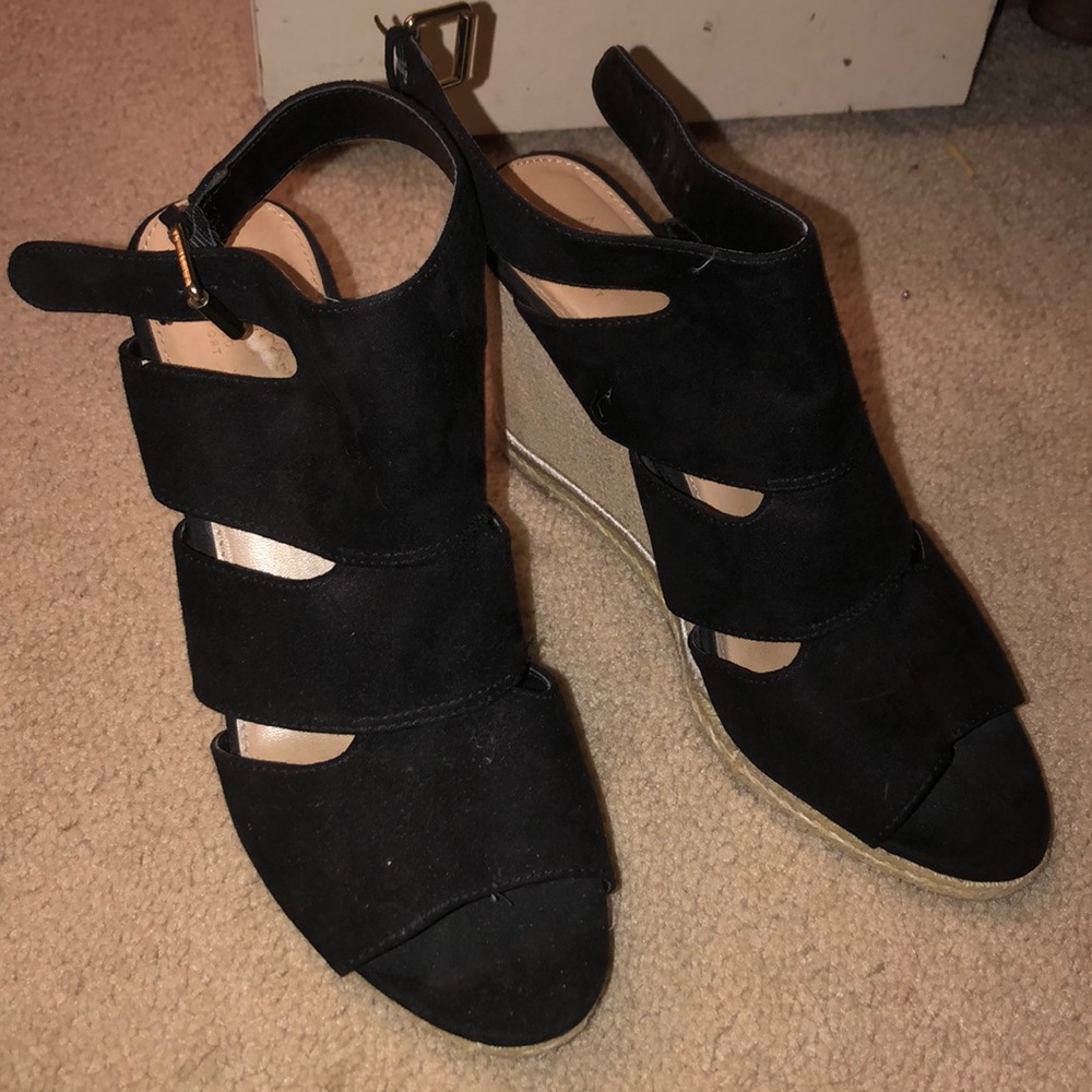 Cute high wedge sandals with ankle strap!